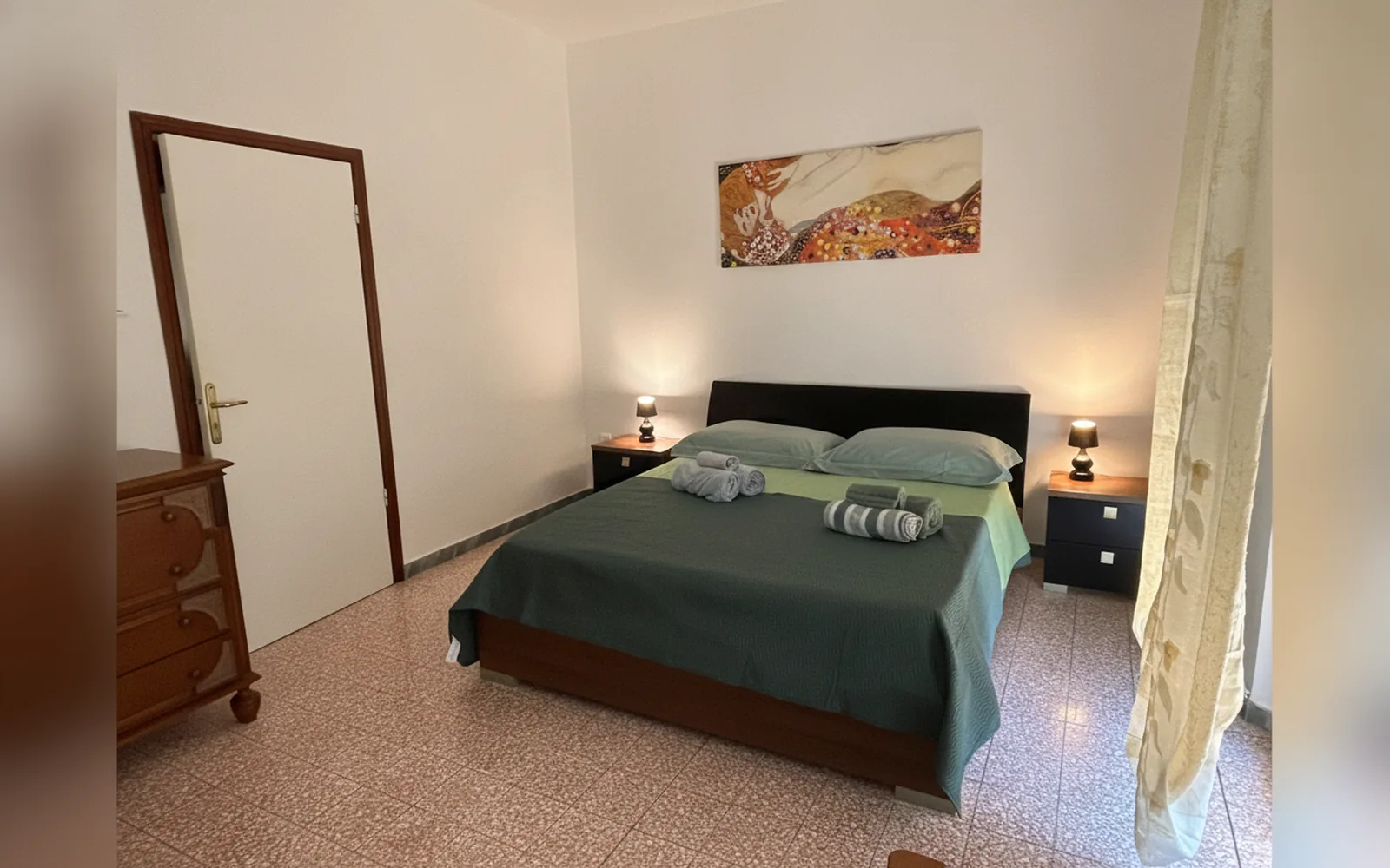 Camera con bagno privato — affittacamere vitruvio, Fano (foto 12)