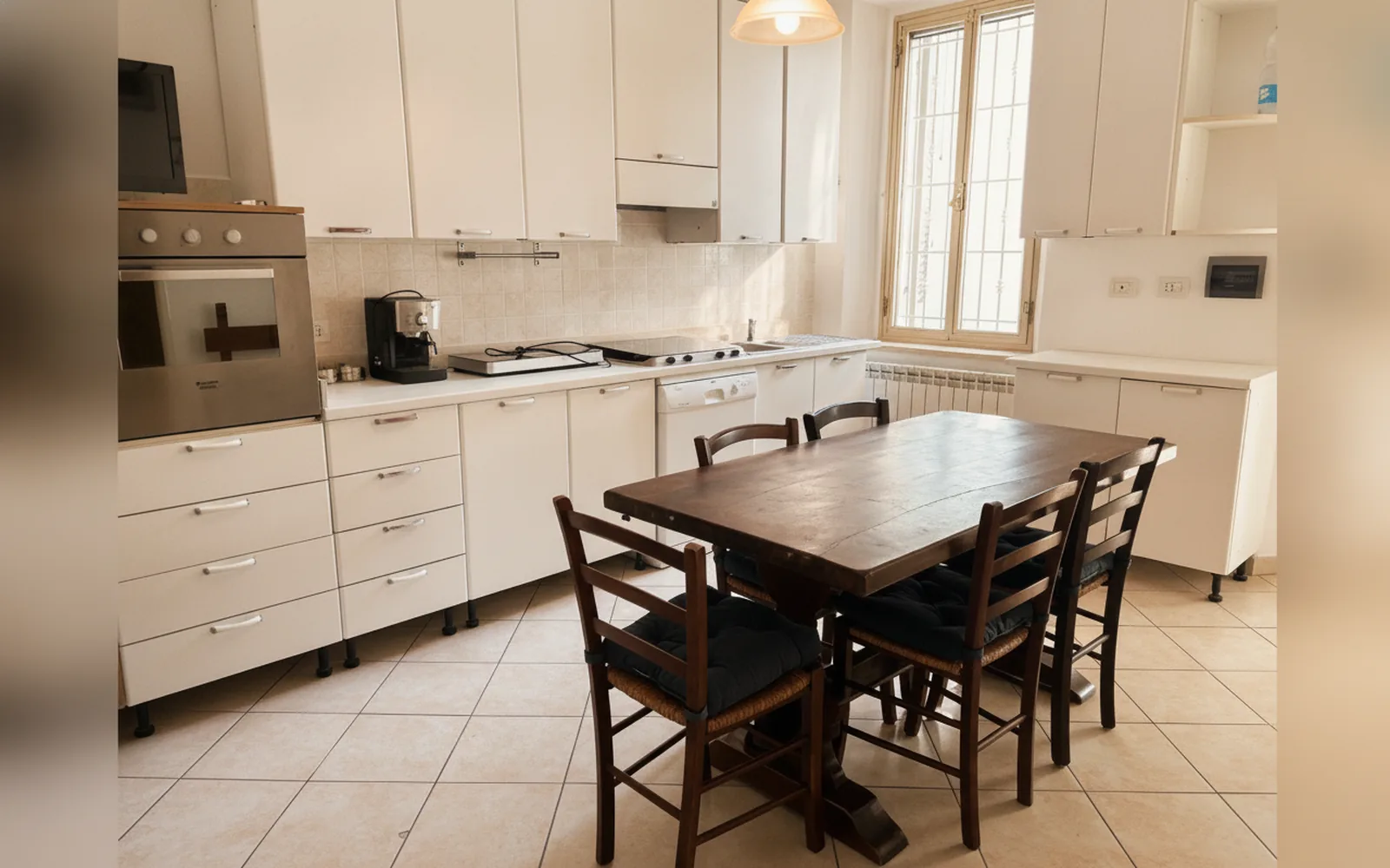 Camera con bagno privato — affittacamere vitruvio, Fano (foto 21)