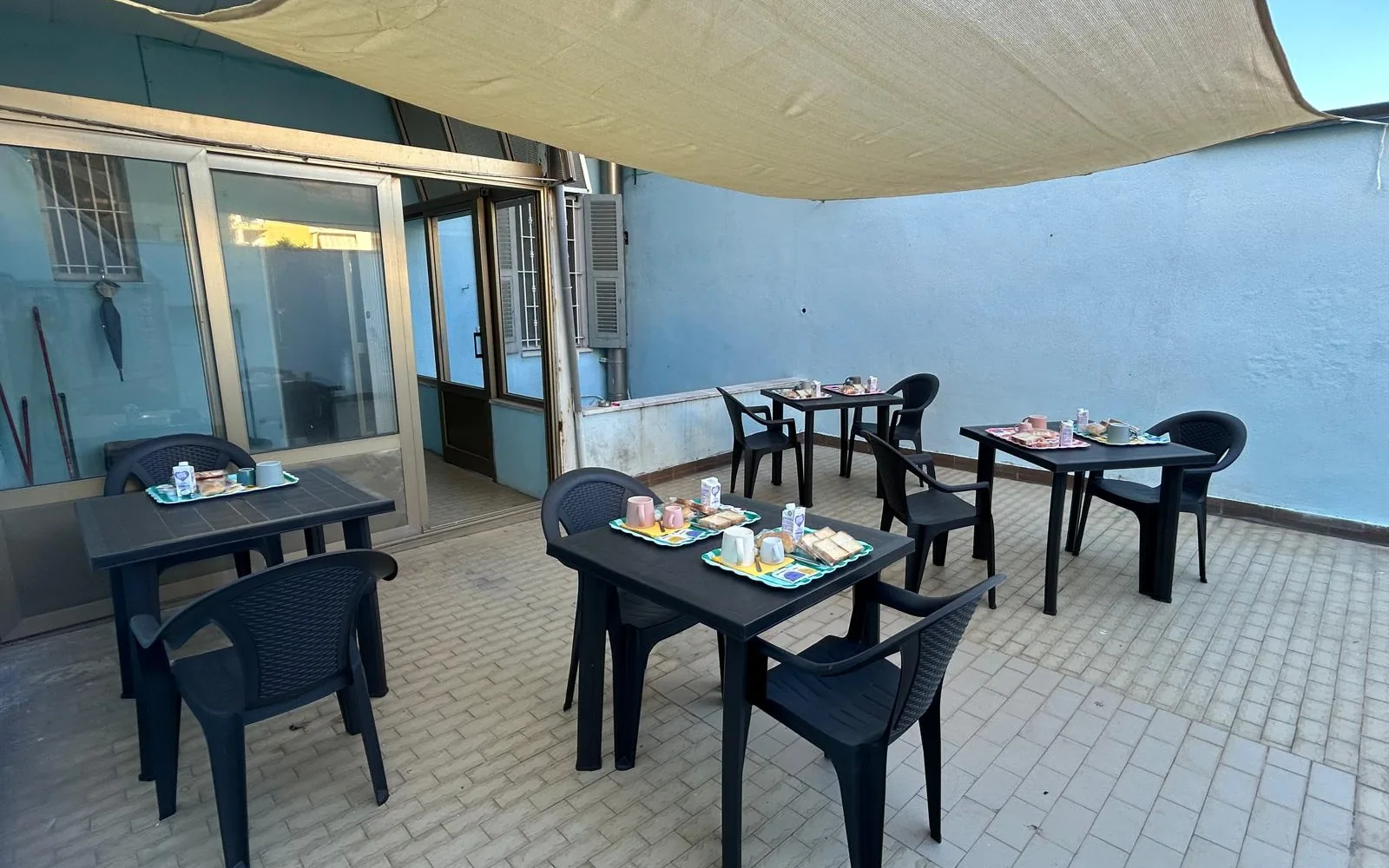 Camera con bagno privato — affittacamere vitruvio, Fano (foto 22)